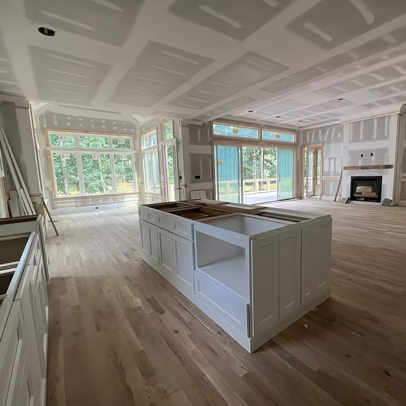 Coastal Pro Remodeling delivers detail-driven kitchen and bathroom remodeling across Coastal North Carolina, including Wilmington, Jacksonville, and New Bern. We keep the process organized and the finish work sharp, with clear communication from start to final walk-through. Inquire to get a quote and a clean plan.